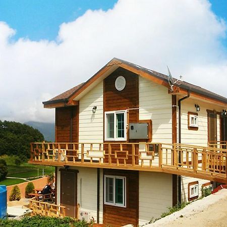 Hanuri Pension Namhae Buitenkant foto